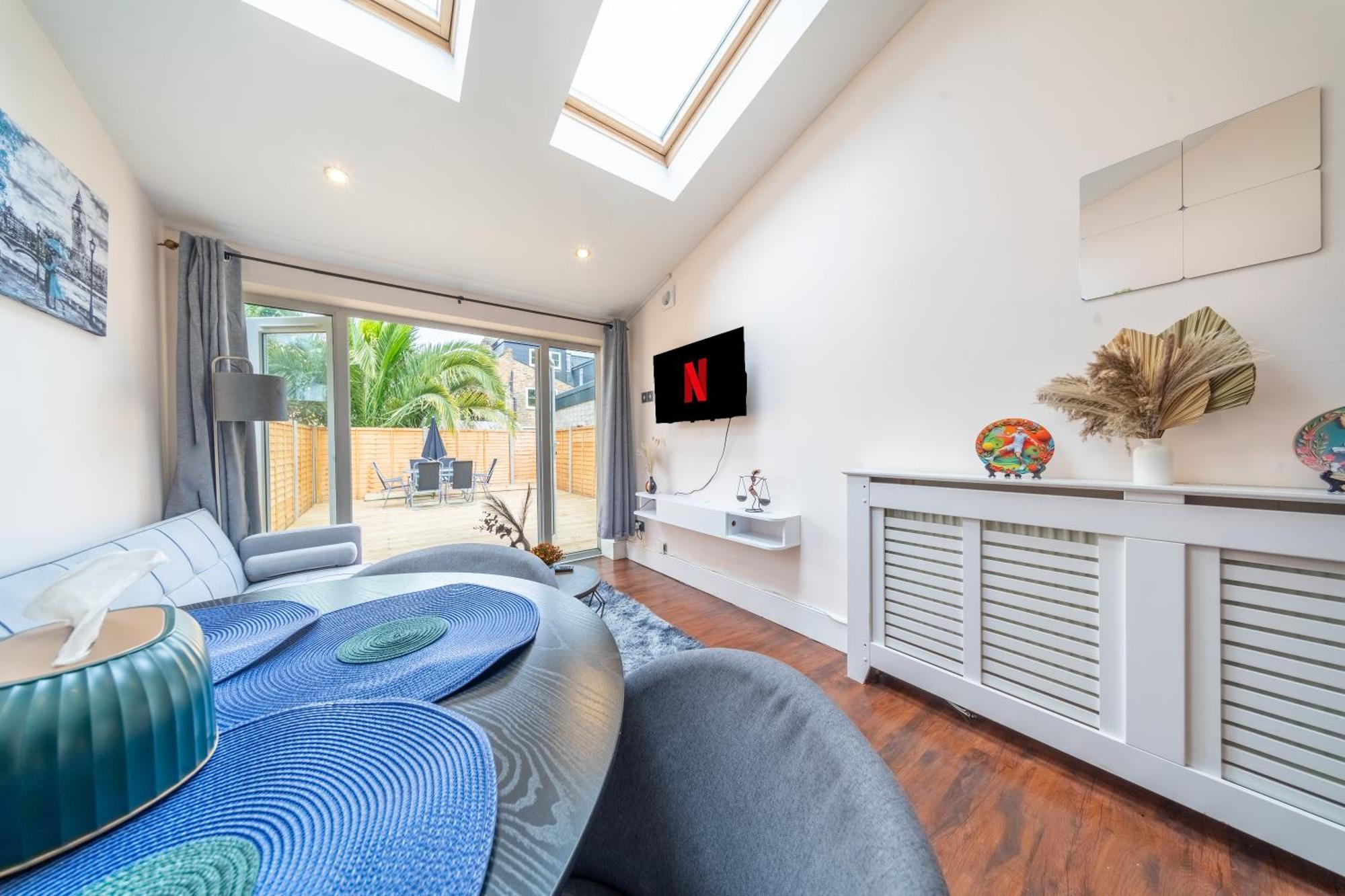 Beautiful 2 Bedroom With Private Garden In Wimbledon - Minutes From Central Лондон Экстерьер фото